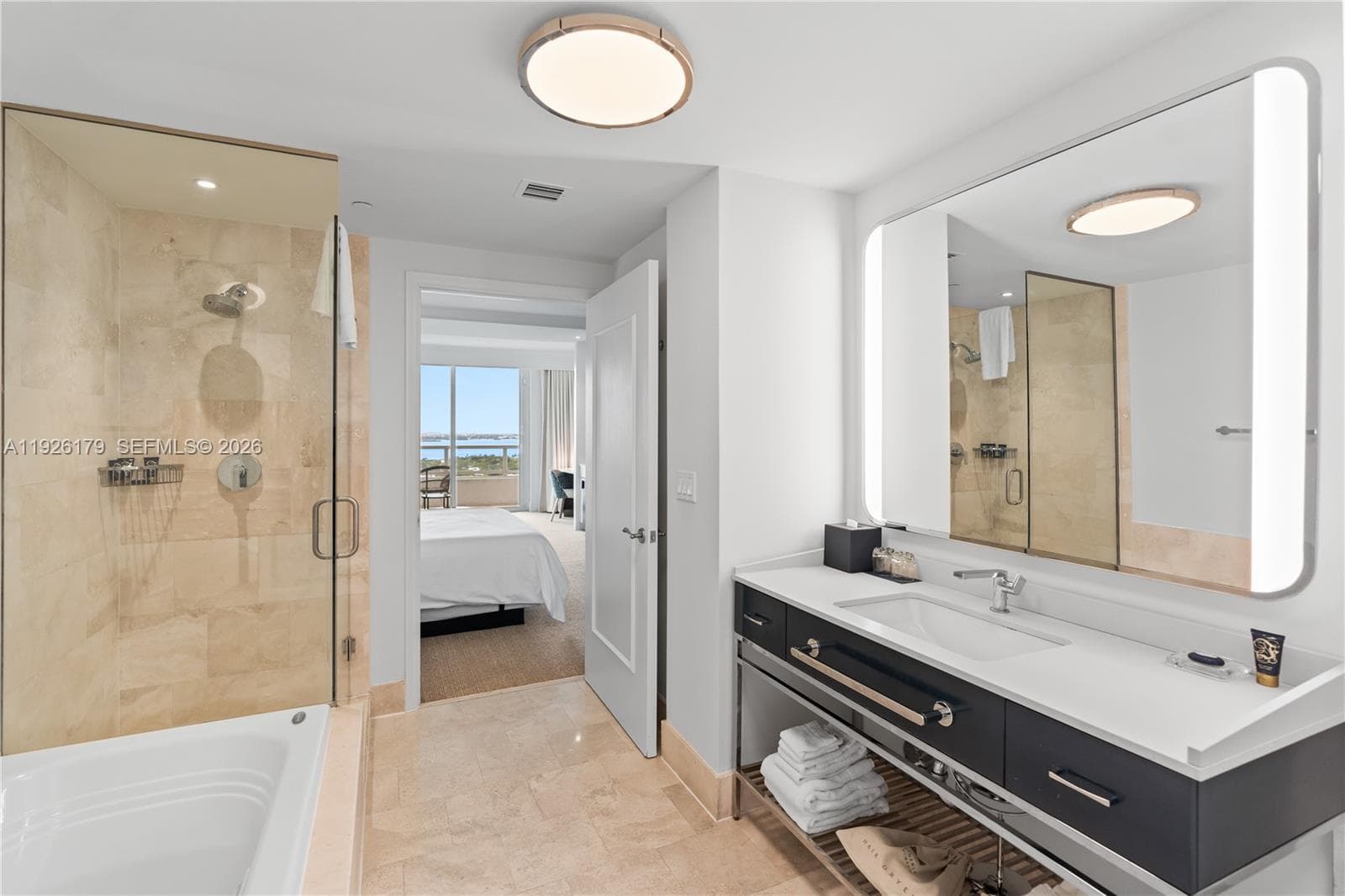 4401 Collins Ave 2517 photo 21