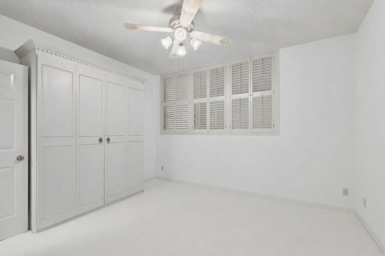 11390 Twelve Oaks Way 420 photo 17
