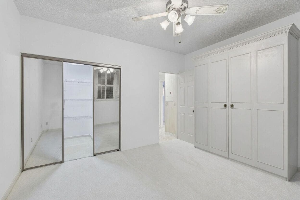 11390 Twelve Oaks Way 420 photo 18