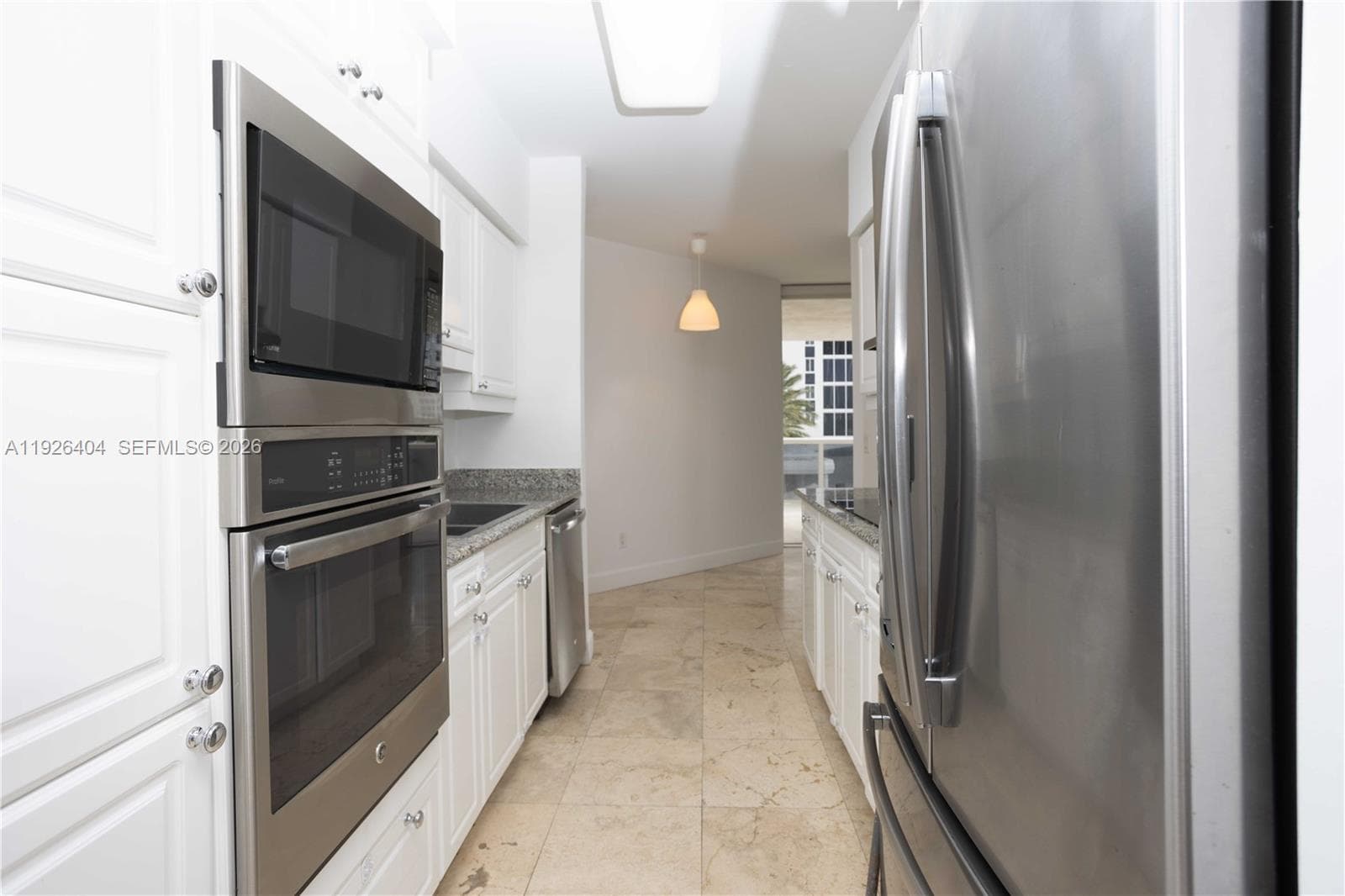 4779 Collins Ave 504 photo 6