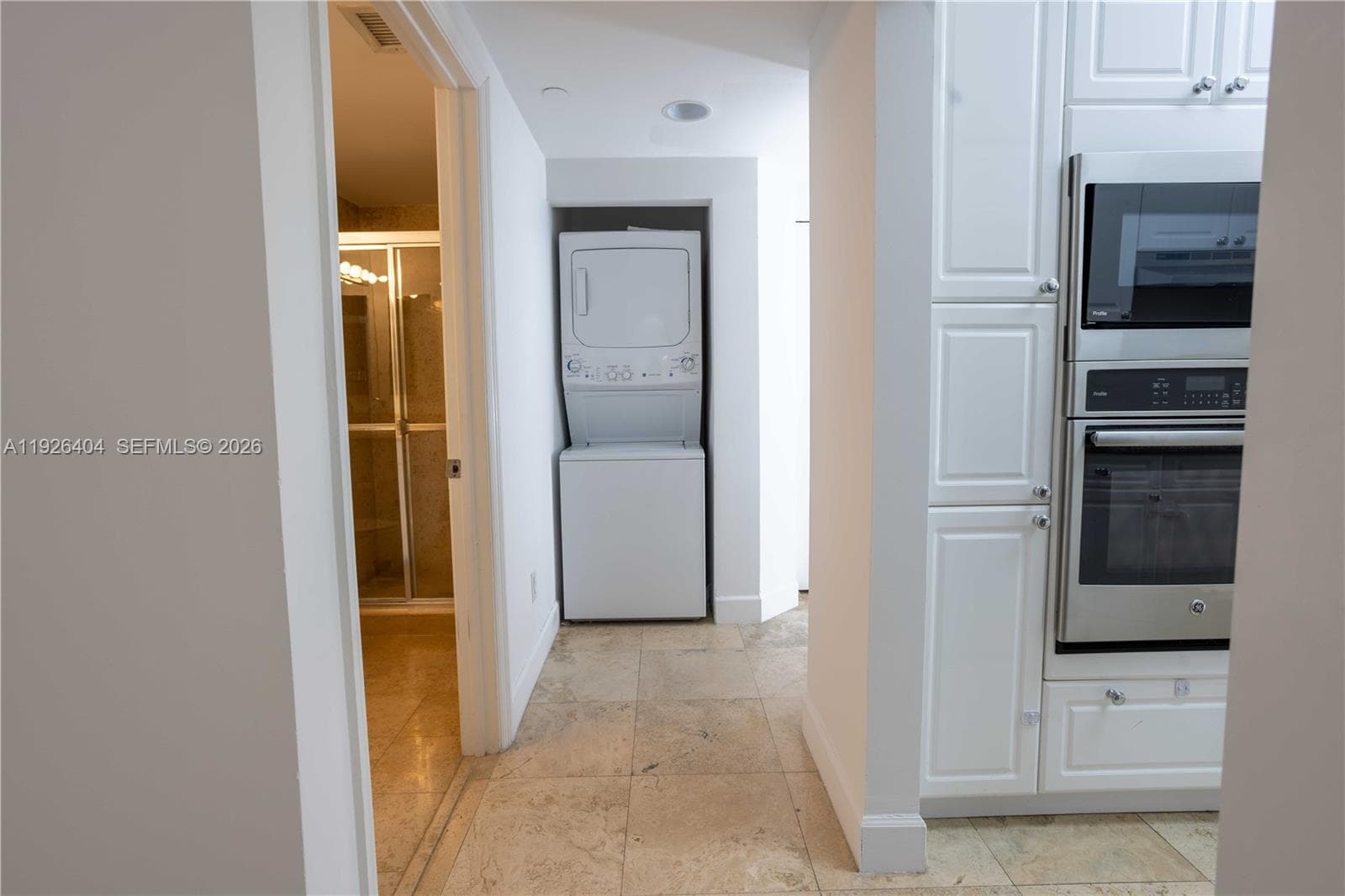 4779 Collins Ave 504 photo 9
