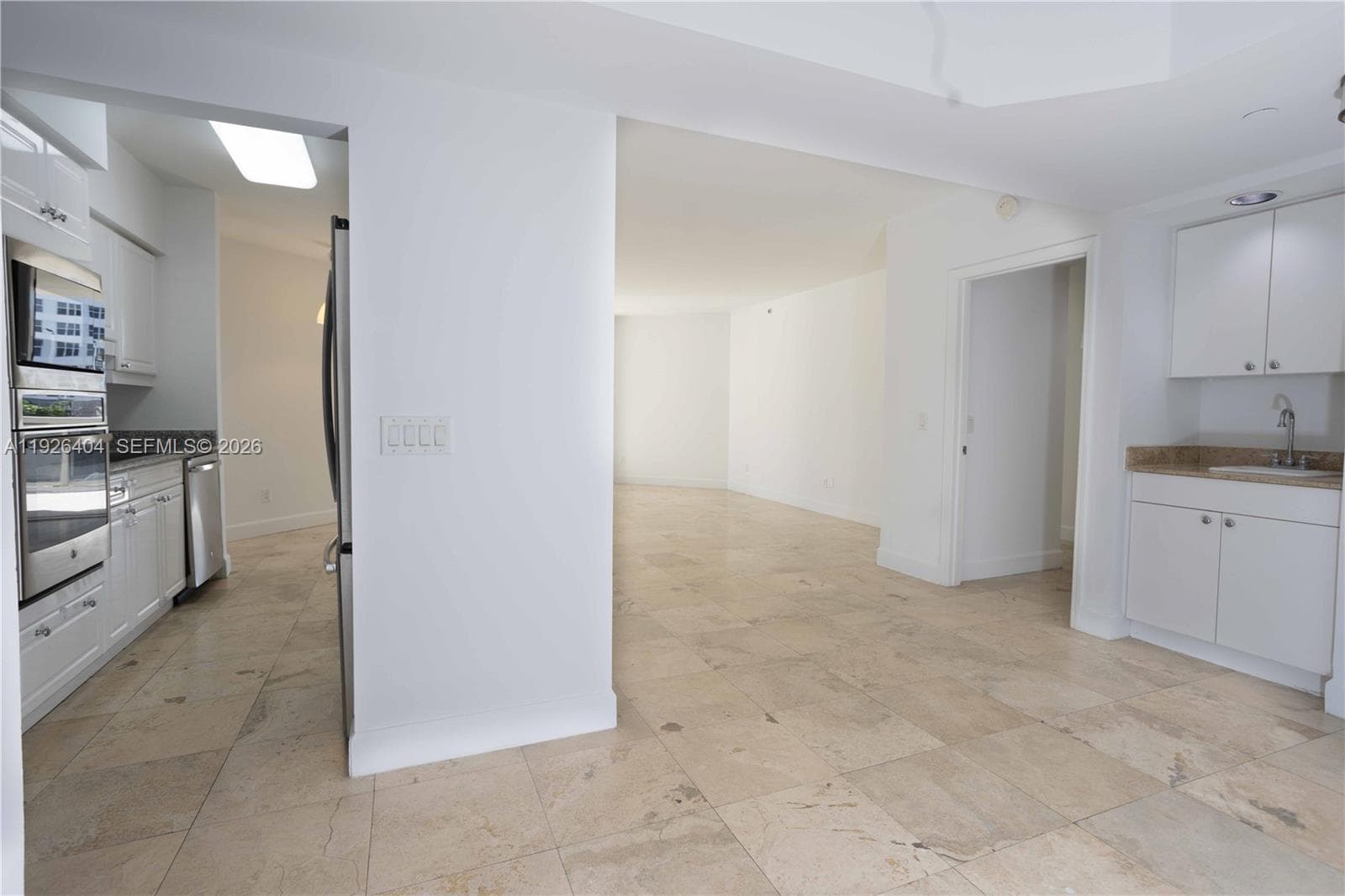 4779 Collins Ave 504 photo 10