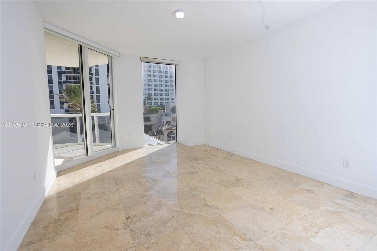 4779 Collins Ave 504 photo 14