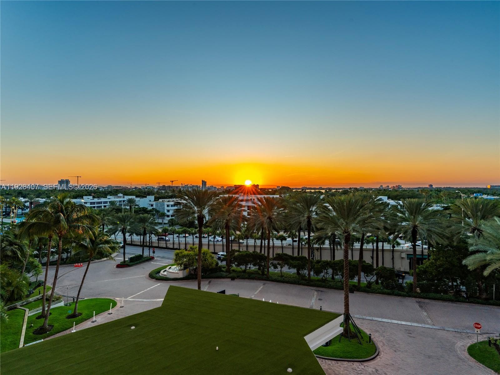 10275 Collins Ave 527 photo 18