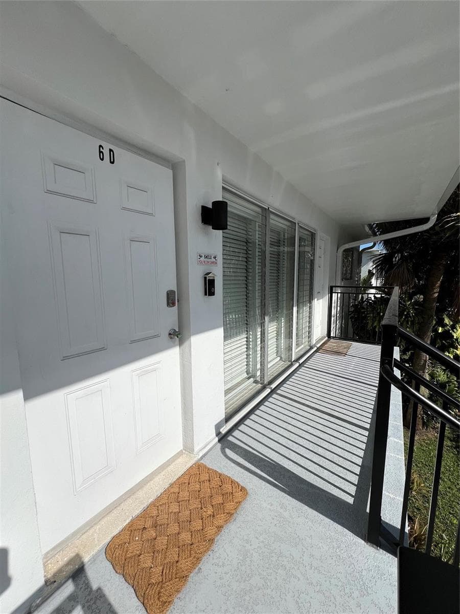 1015 SE 15th Street 6d photo 8