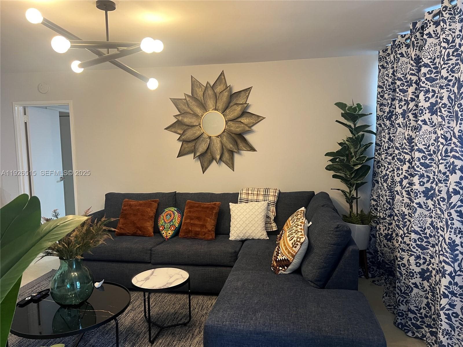 5225 Collins Ave 914 photo 4