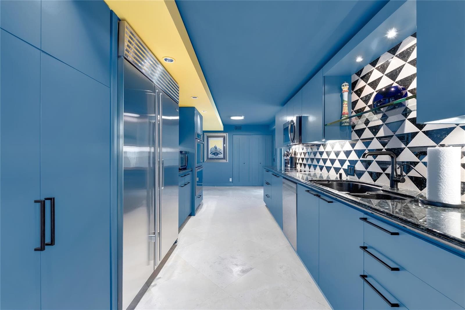 777 Bayshore Drive 1501 photo 7