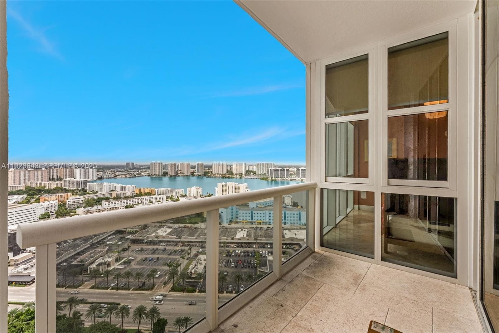 18201 Collins Ave 3907 photo 2