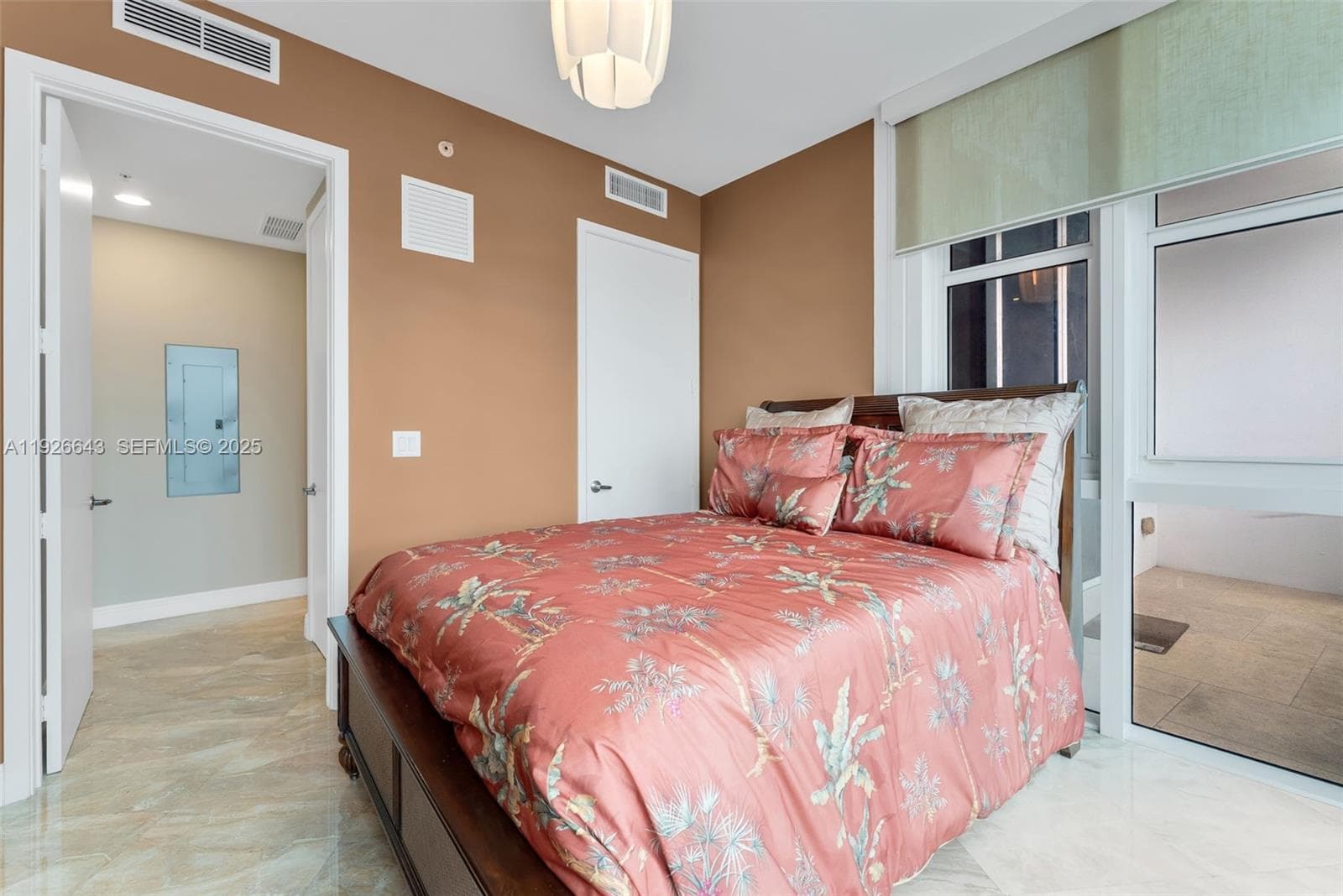 18201 Collins Ave 3907 photo 18