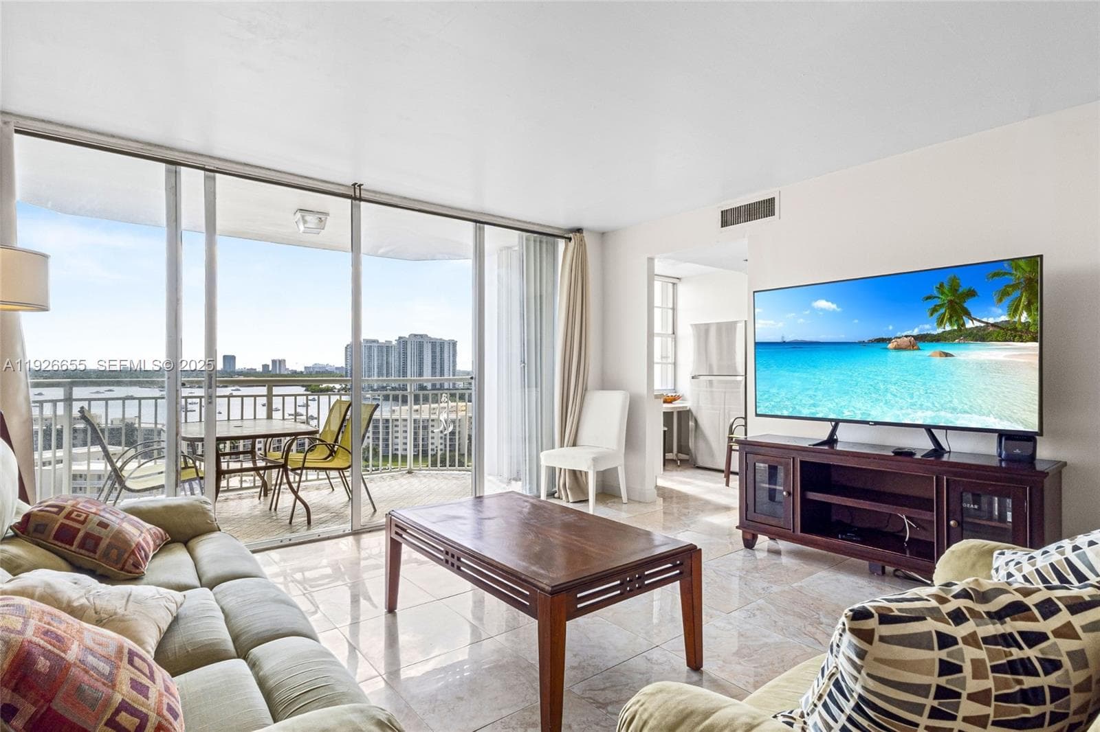 18011 Biscayne Blvd 1501 photo 13