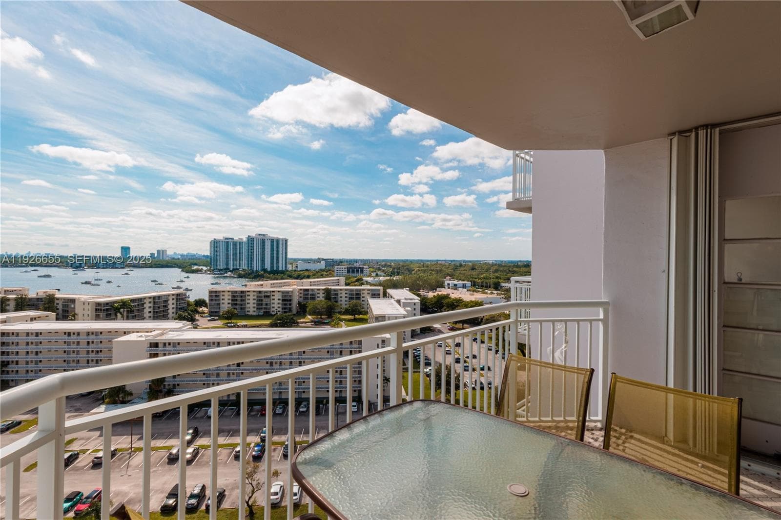 18011 Biscayne Blvd 1501 photo 11