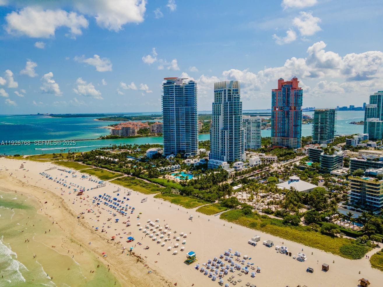 50 Pointe Dr 1506 photo 4