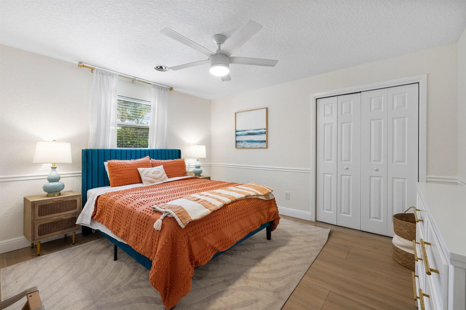 100 Neptune Drive photo 12
