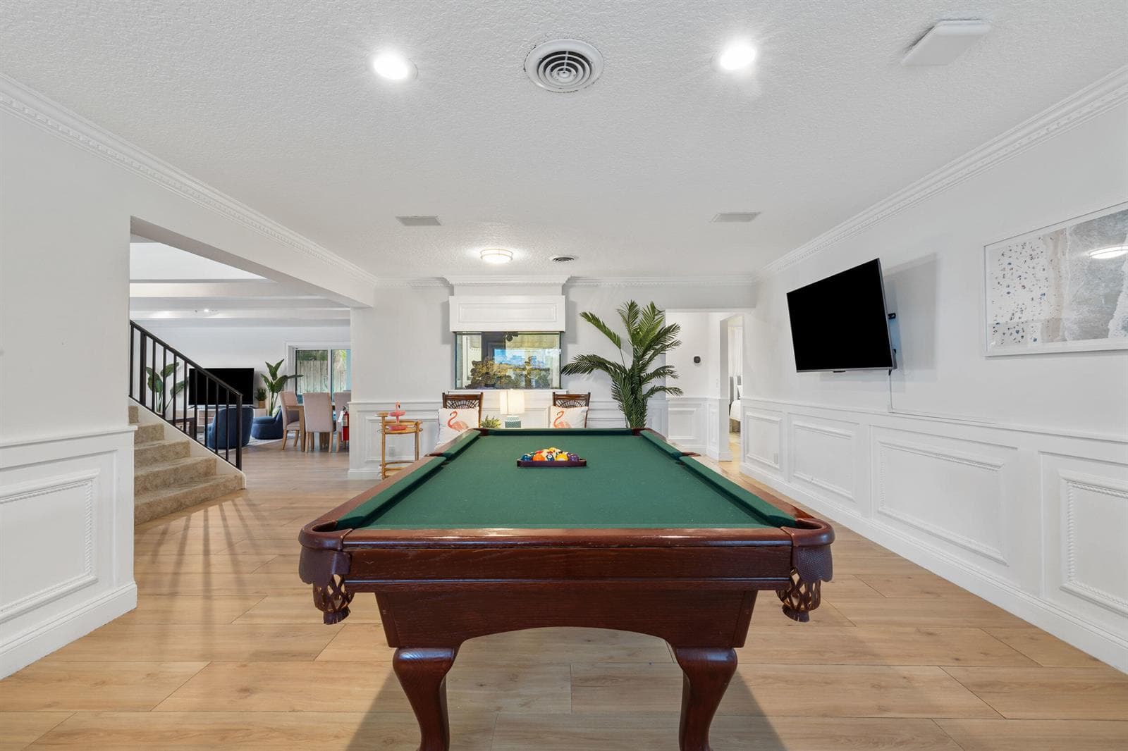 100 Neptune Drive photo 9