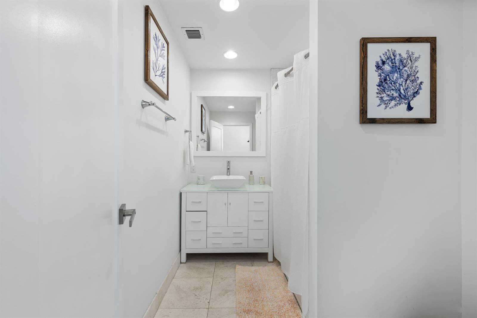 100 Neptune Drive photo 15