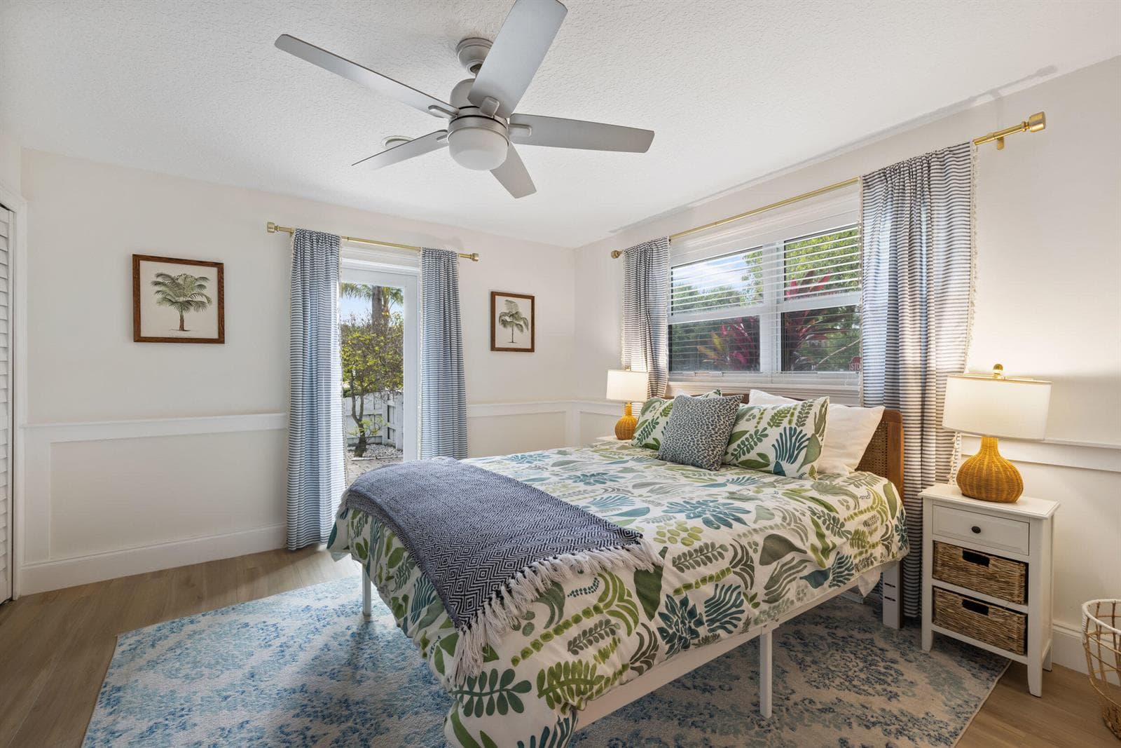 100 Neptune Drive photo 11