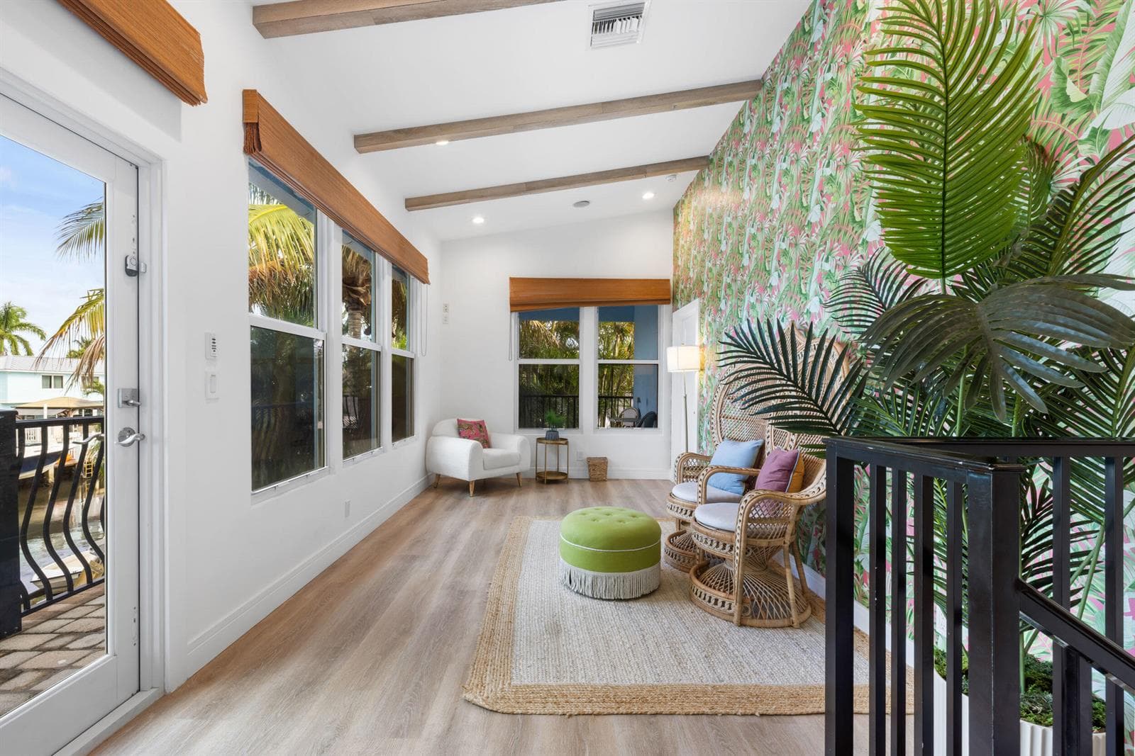 100 Neptune Drive photo 21