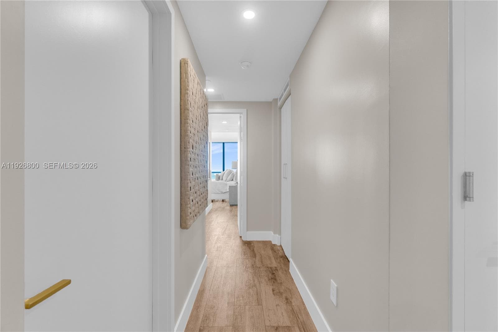 650 32nd St 2901 photo 22