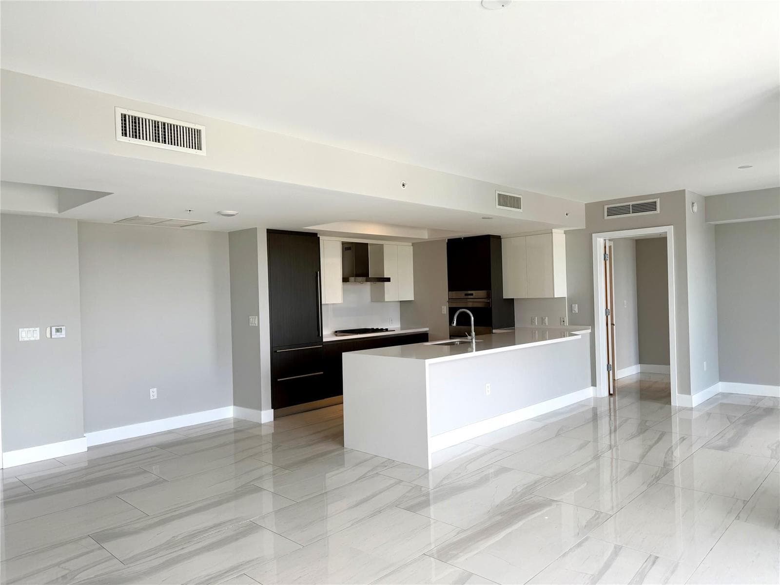 1180 N Federal Highway 809 photo 3