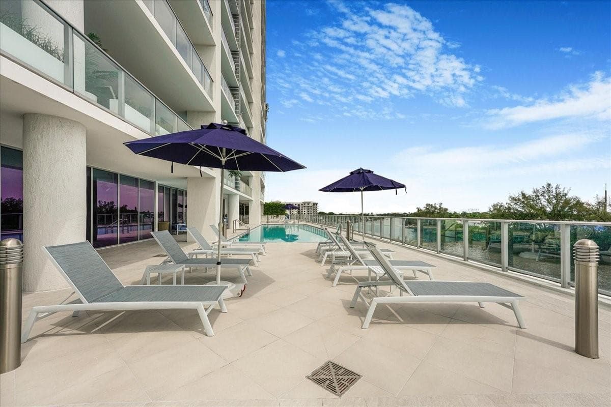 1180 N Federal Highway 809 photo 20