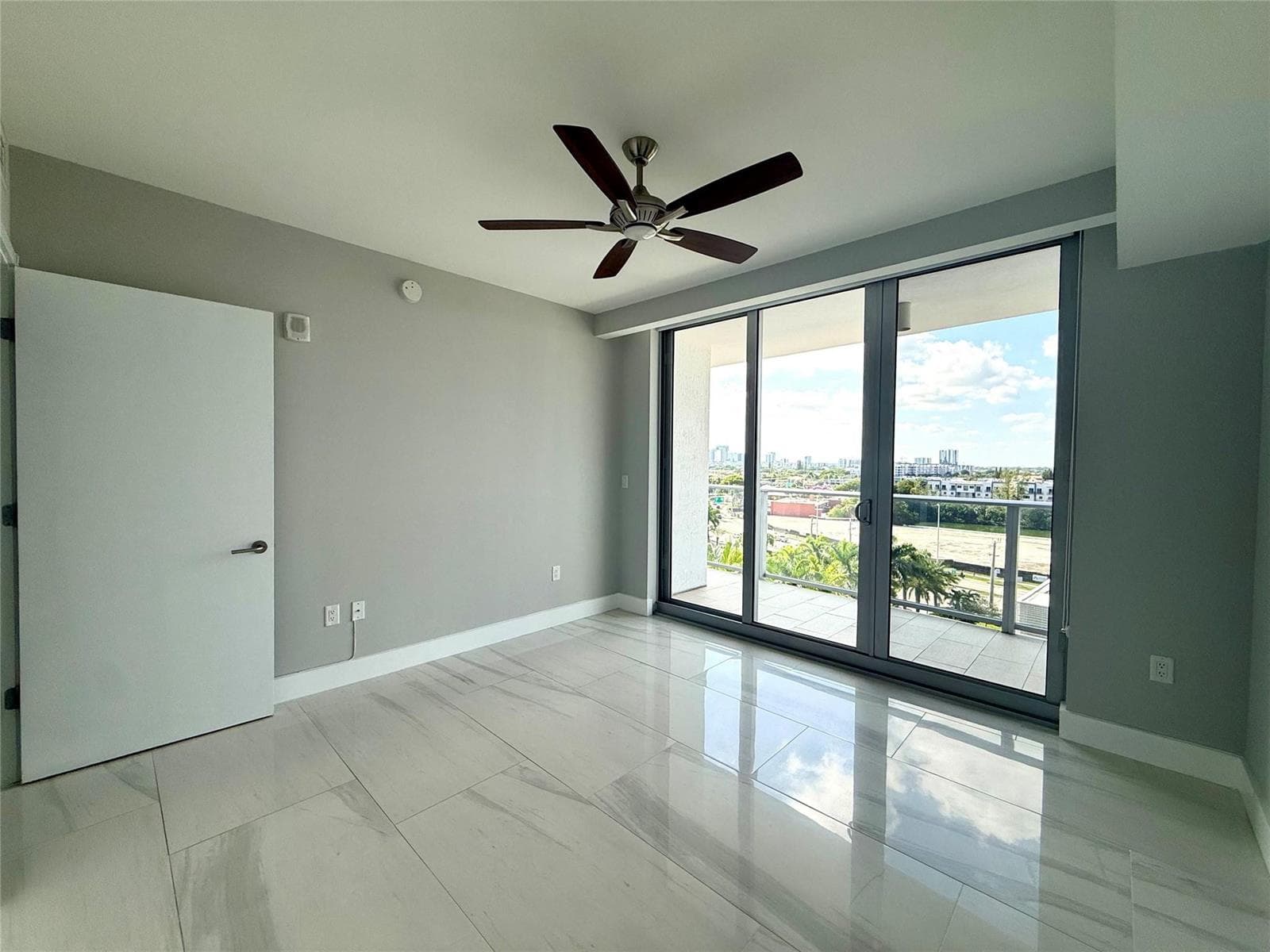 1180 N Federal Highway 809 photo 14