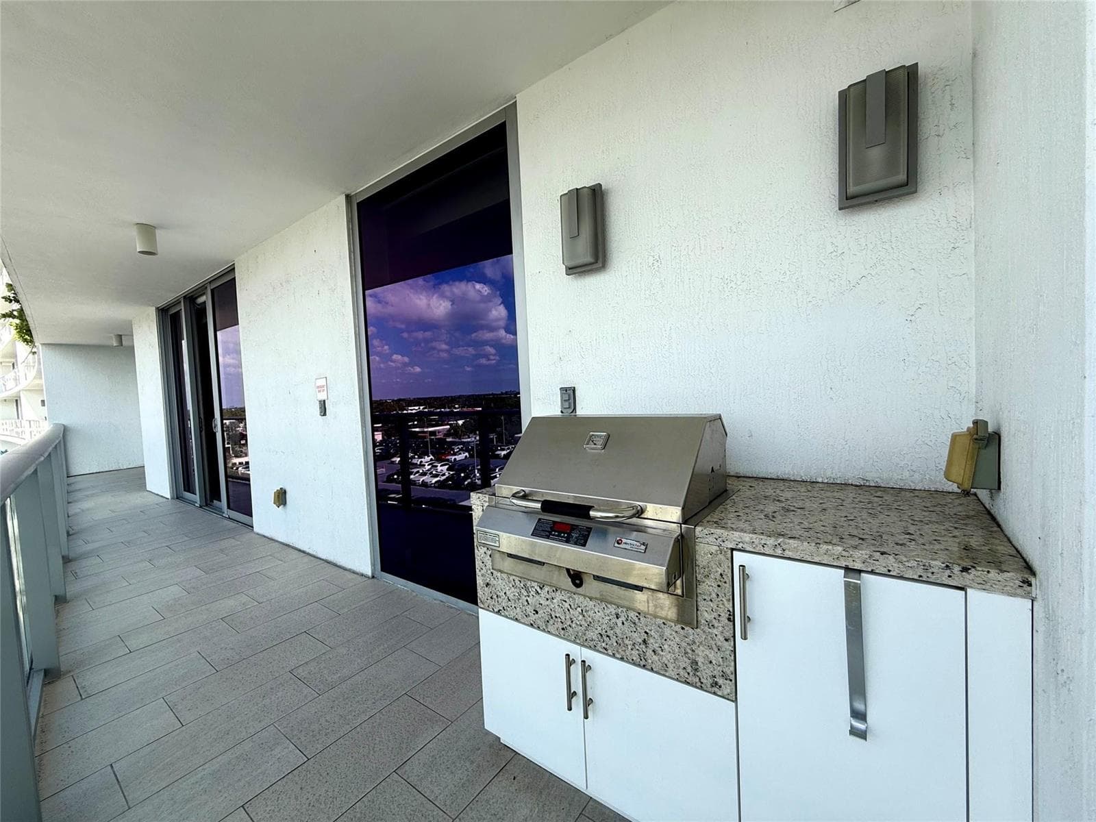 1180 N Federal Highway 809 photo 18