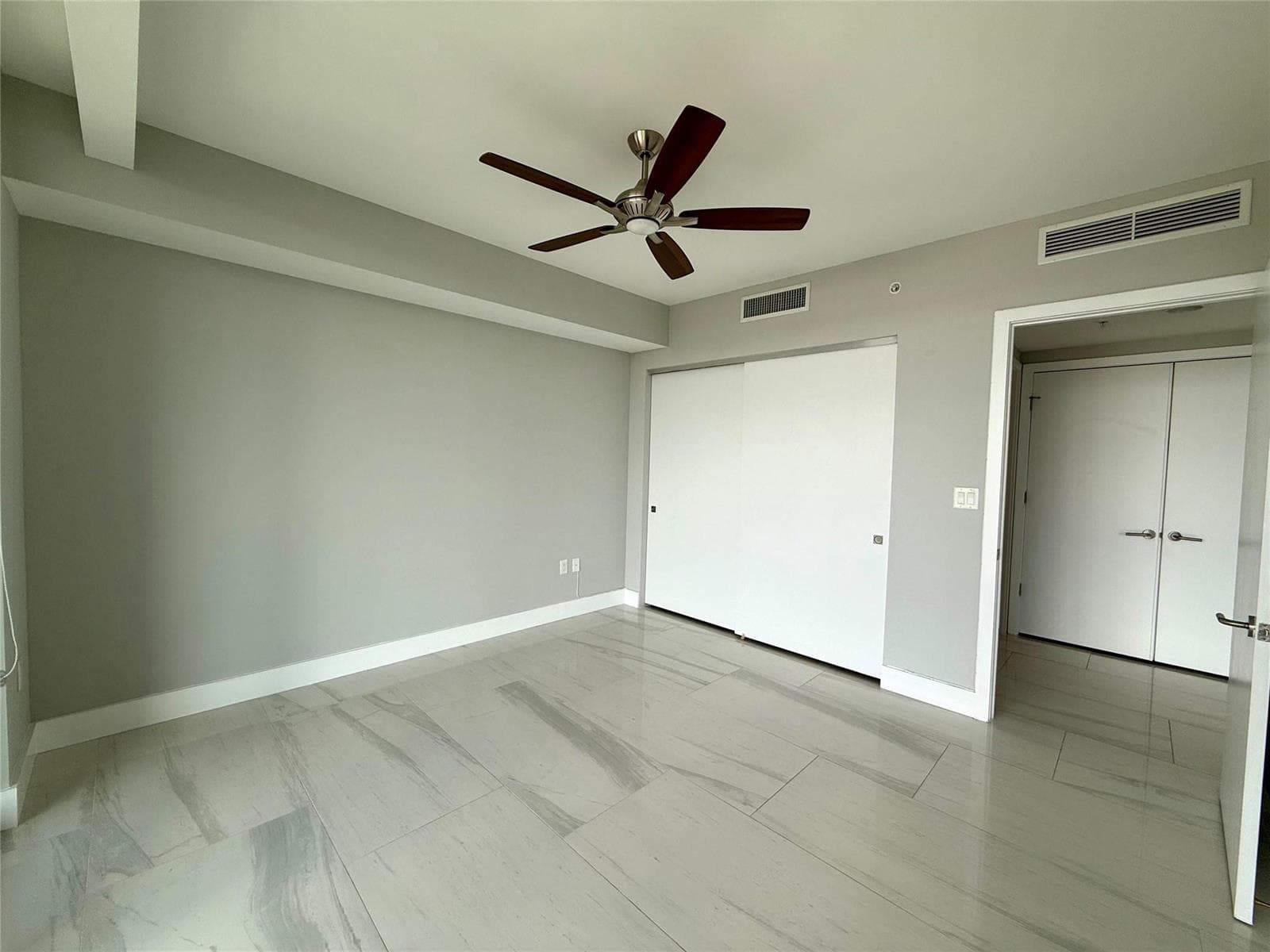 1180 N Federal Highway 809 photo 15