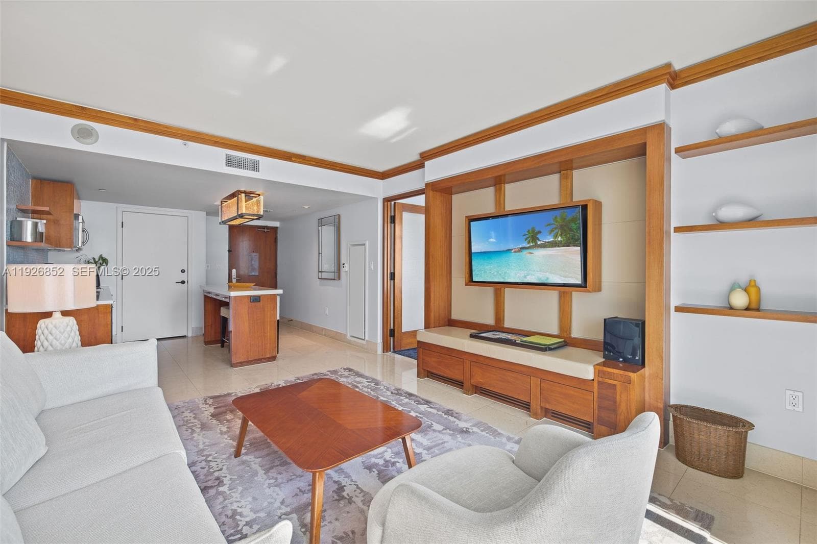 6801 Collins Ave 614 (legal 609) photo 1