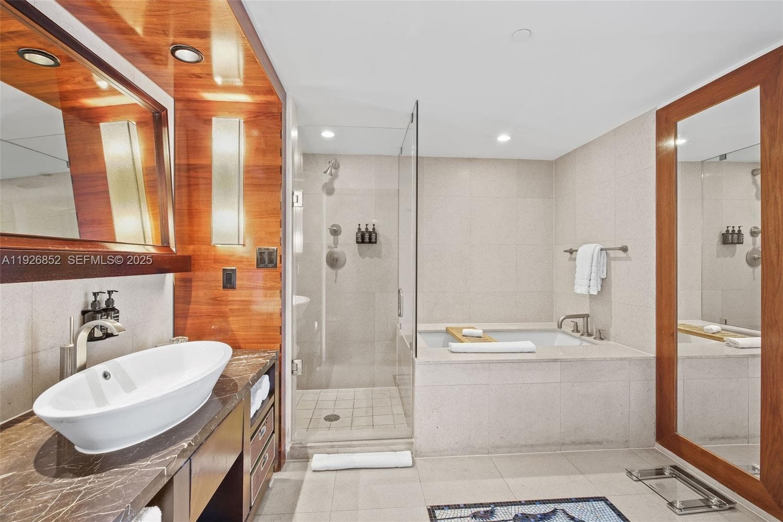 6801 Collins Ave 614 (legal 609) photo 10