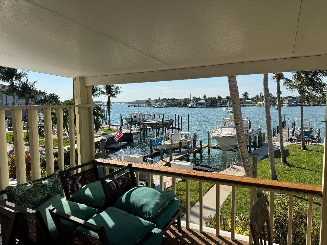 409 Fernandina Street photo 22