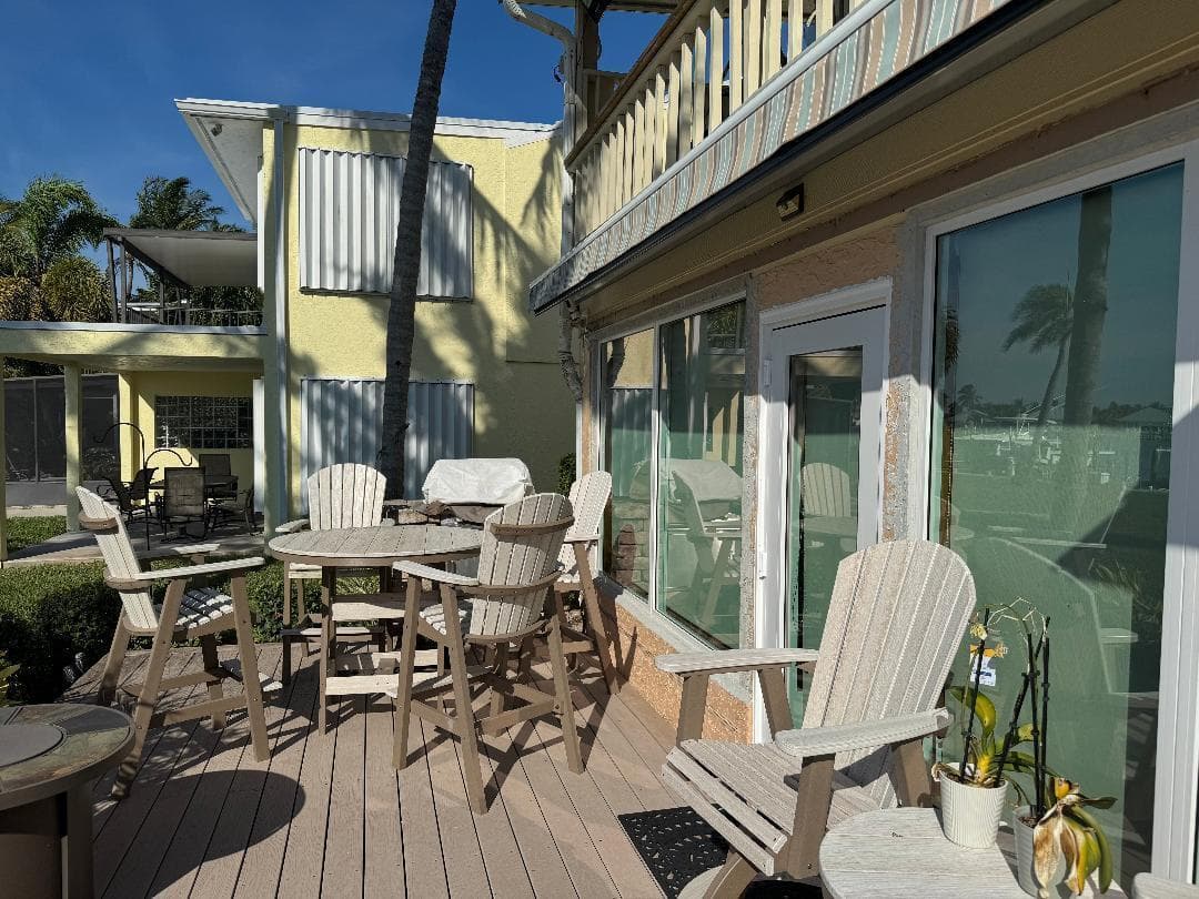 409 Fernandina Street photo 15