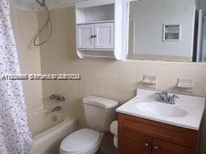 250 S Shore Dr 5 photo 4