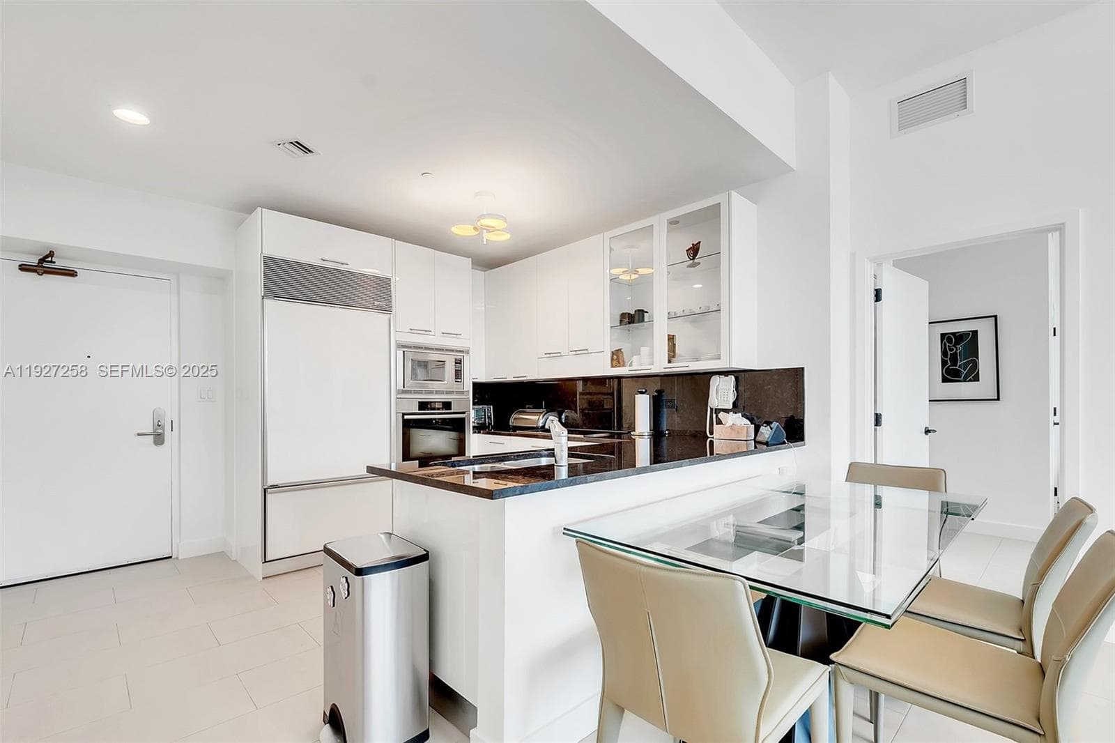 6799 Collins Ave 312 photo 5