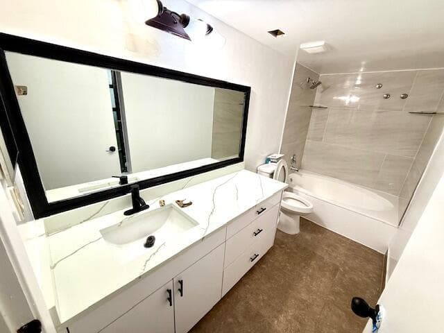 2202 S Cypress Bend Drive 101 photo 2