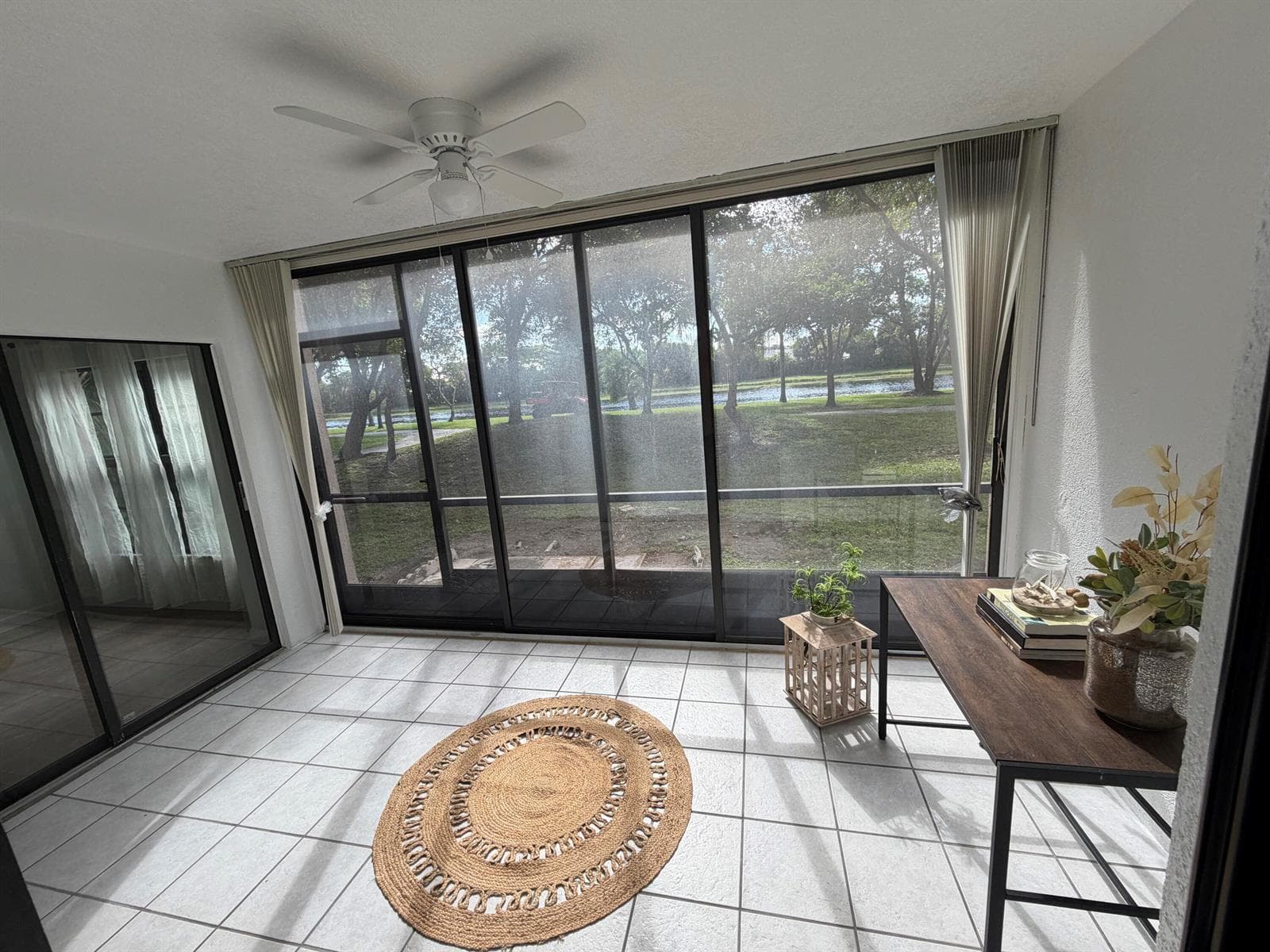 2202 S Cypress Bend Drive 101 photo 6