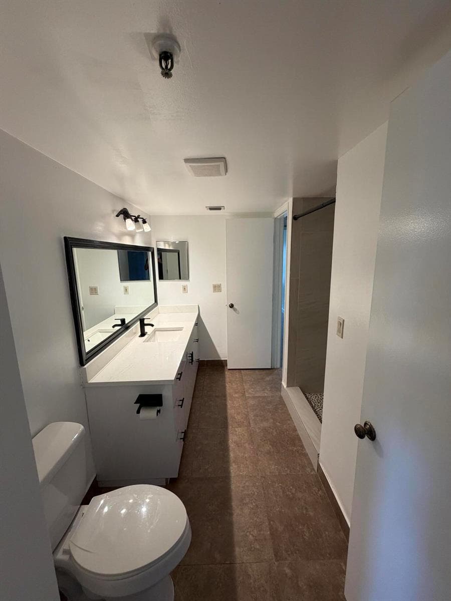 2202 S Cypress Bend Drive 101 photo 15