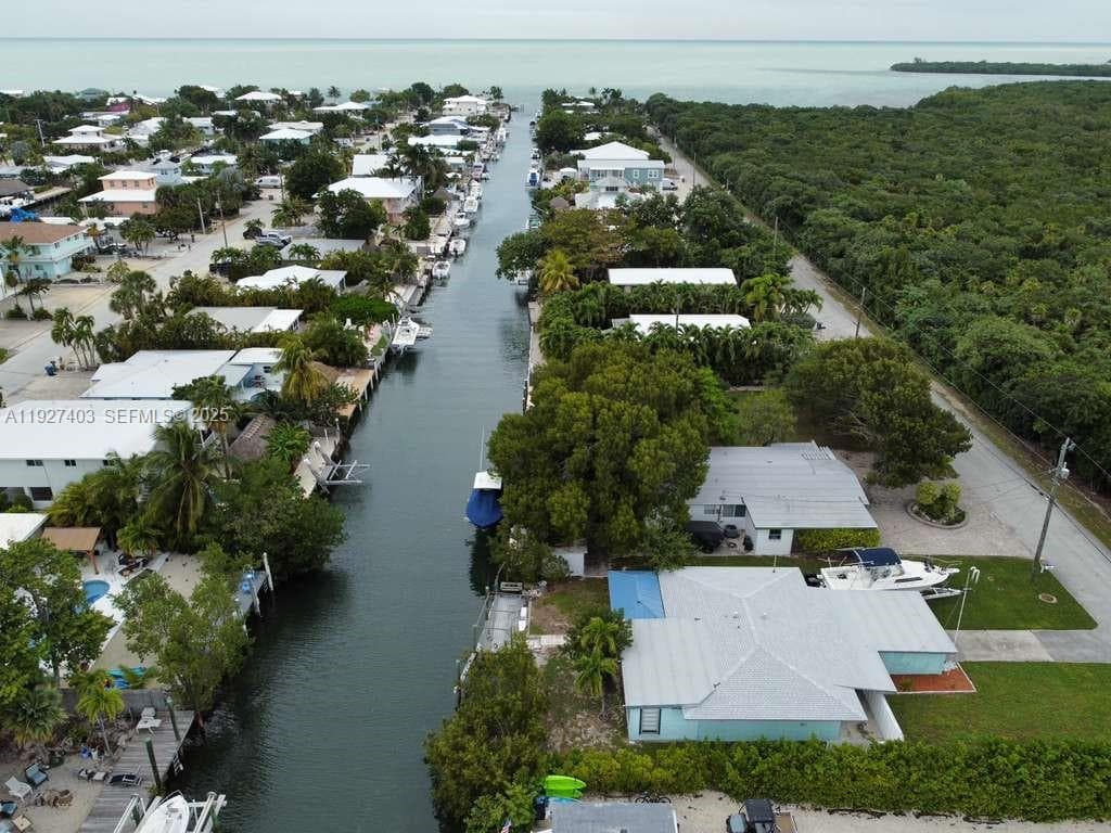 1403 Grouper Dr photo 1
