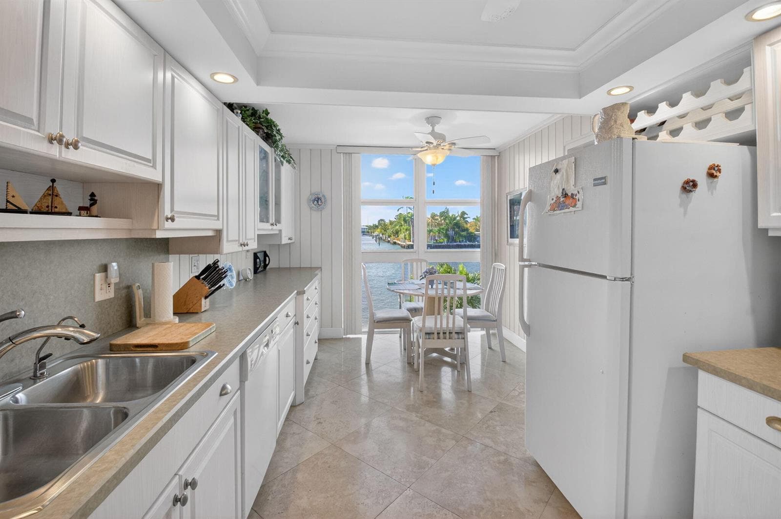 2200 S Ocean Boulevard 202 photo 17