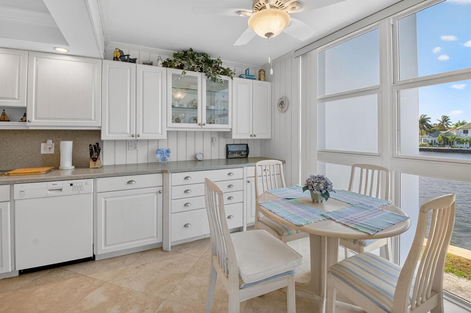 2200 S Ocean Boulevard 202 photo 14