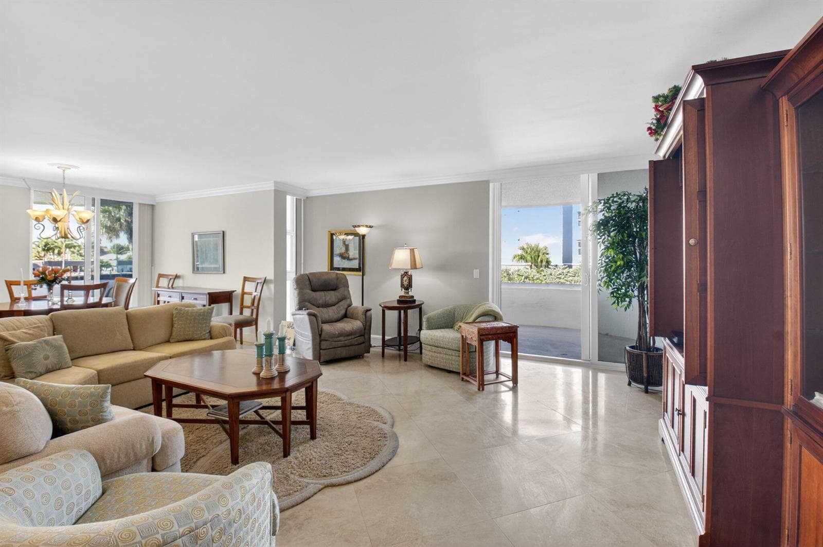 2200 S Ocean Boulevard 202 photo 4