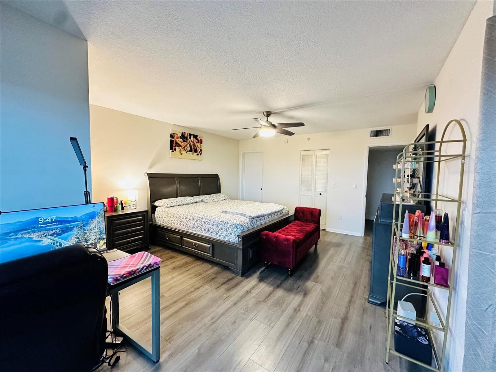 2200 S Cypress Bend Drive 802 photo 16