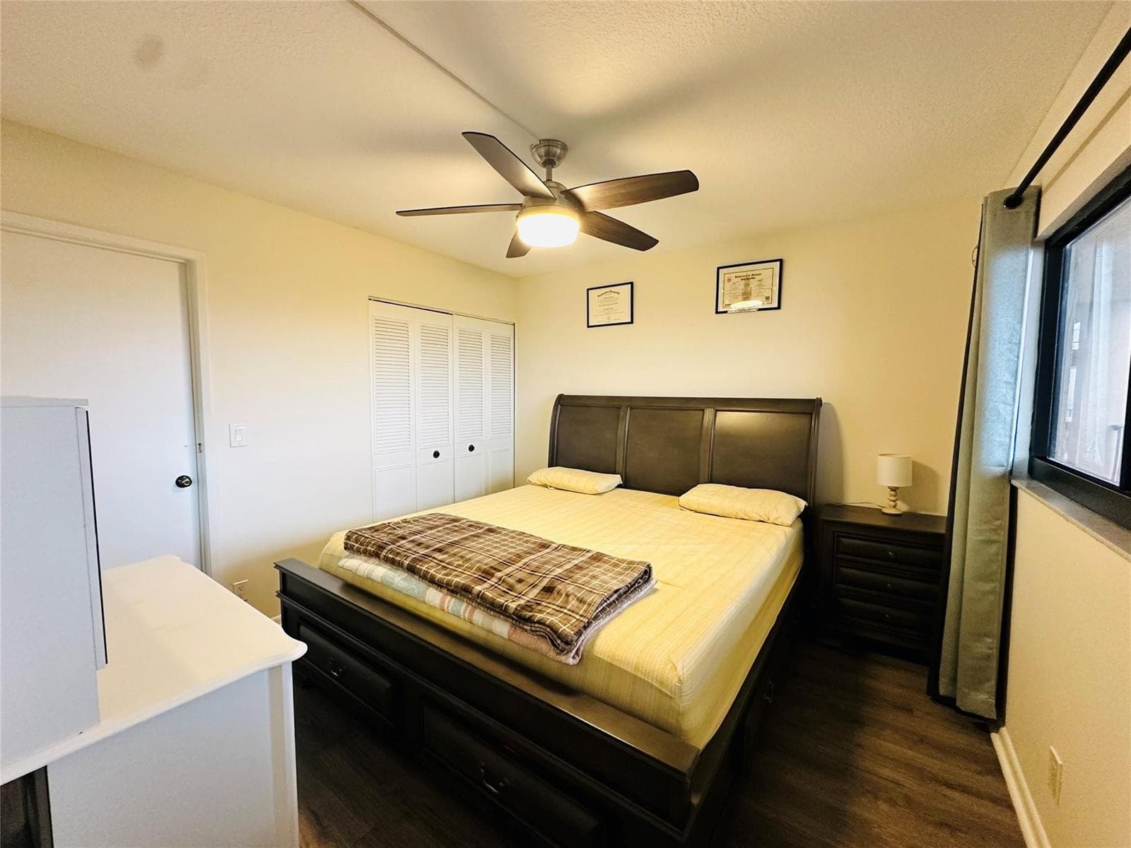 2200 S Cypress Bend Drive 802 photo 18