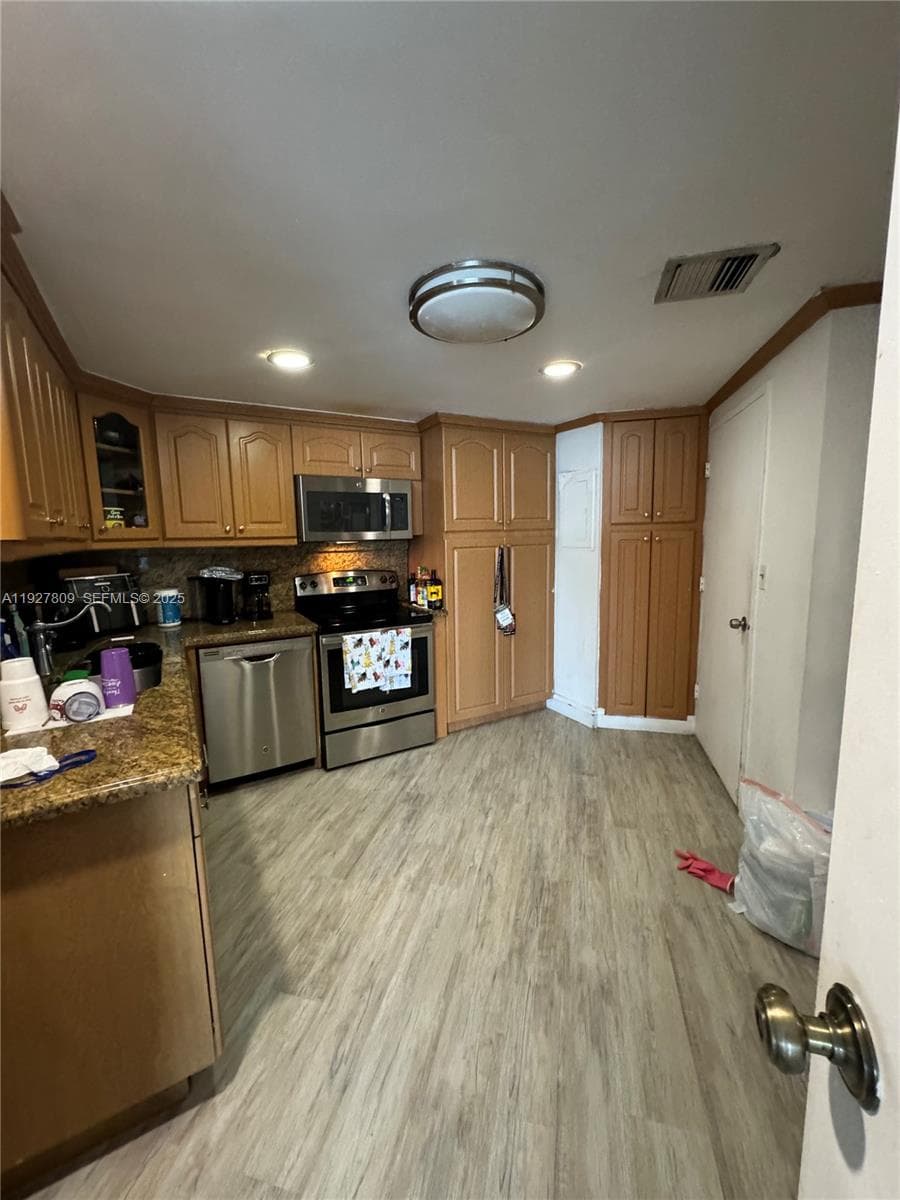 905 Brickell Bay Dr 1530 A-B photo 16