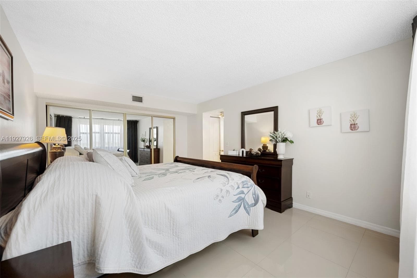 2401 S Ocean Dr 1007 photo 20