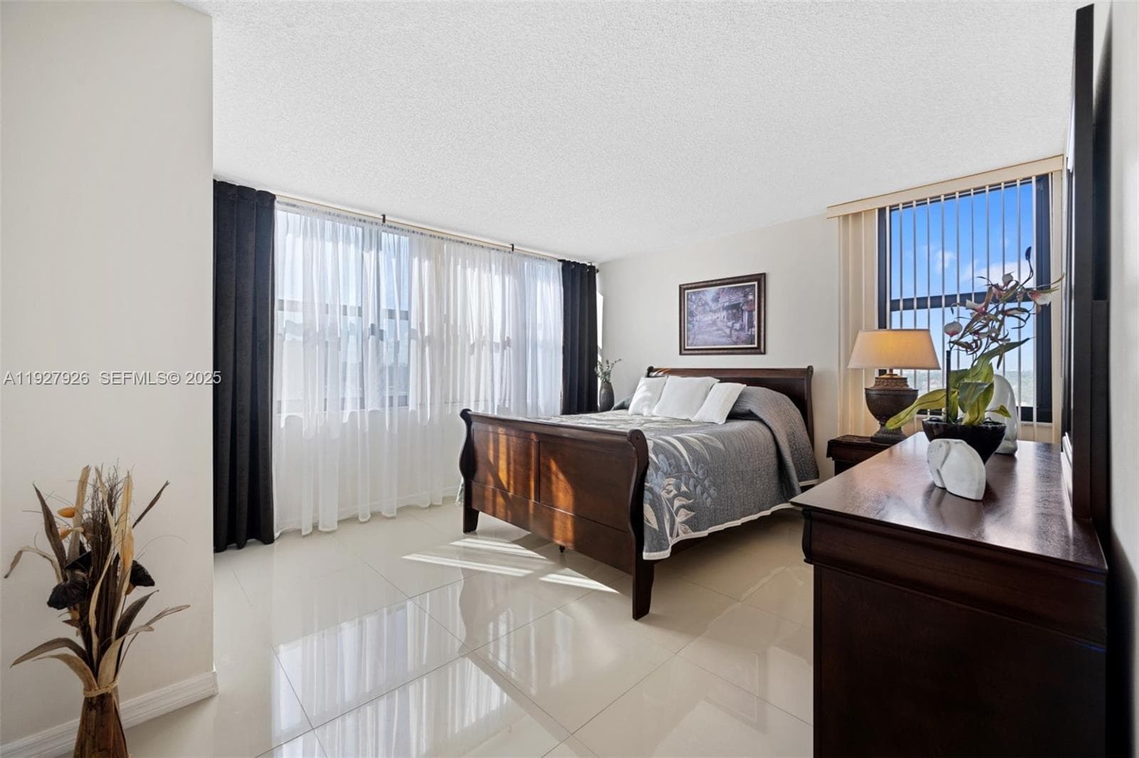 2401 S Ocean Dr 1007 photo 19