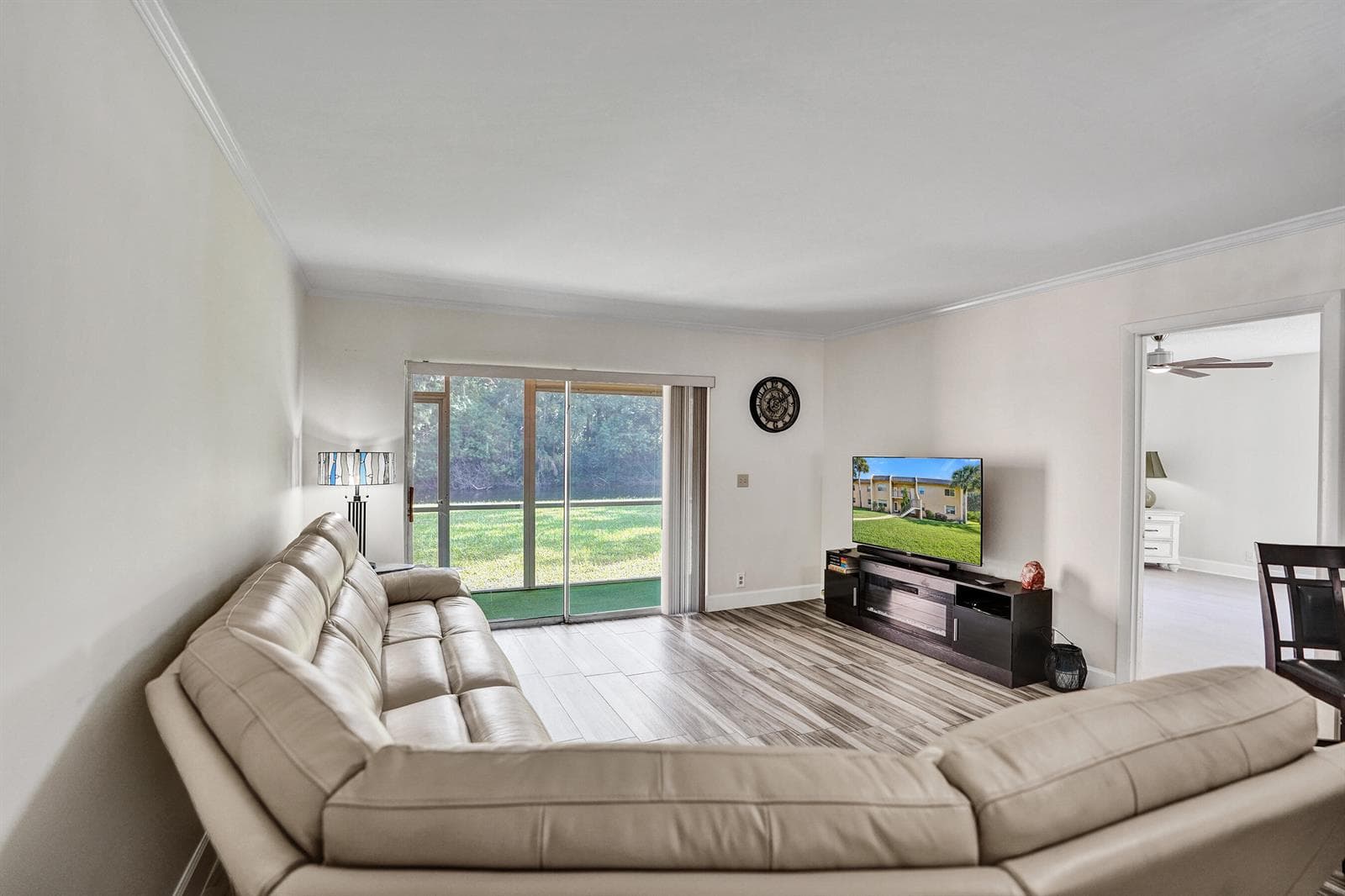 140 Lake Meryl Drive 140 photo 14