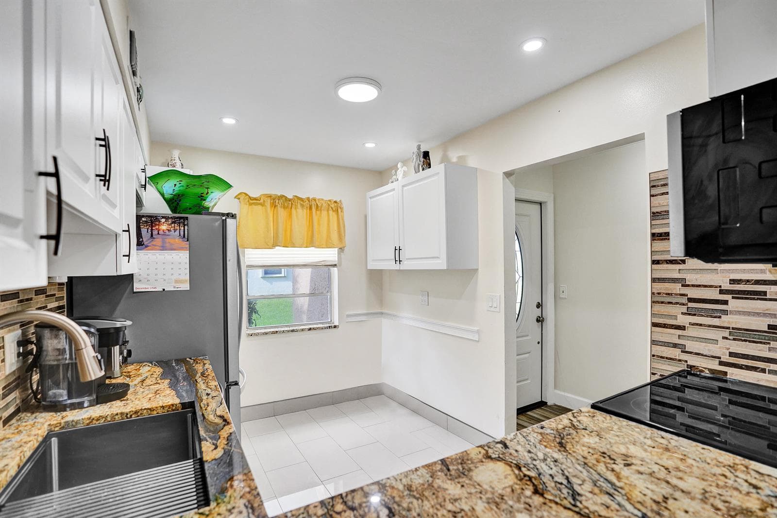 140 Lake Meryl Drive 140 photo 8