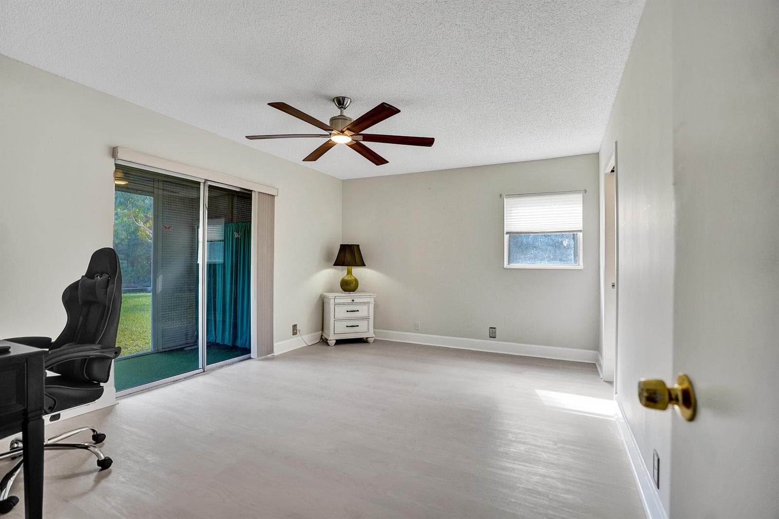 140 Lake Meryl Drive 140 photo 21