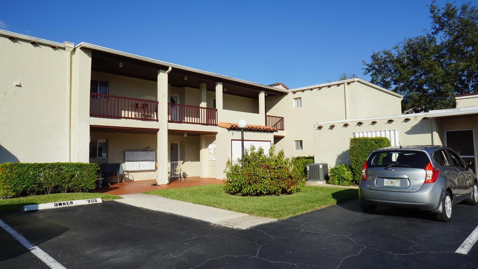 2601 Boundbrook Boulevard 206 photo 2