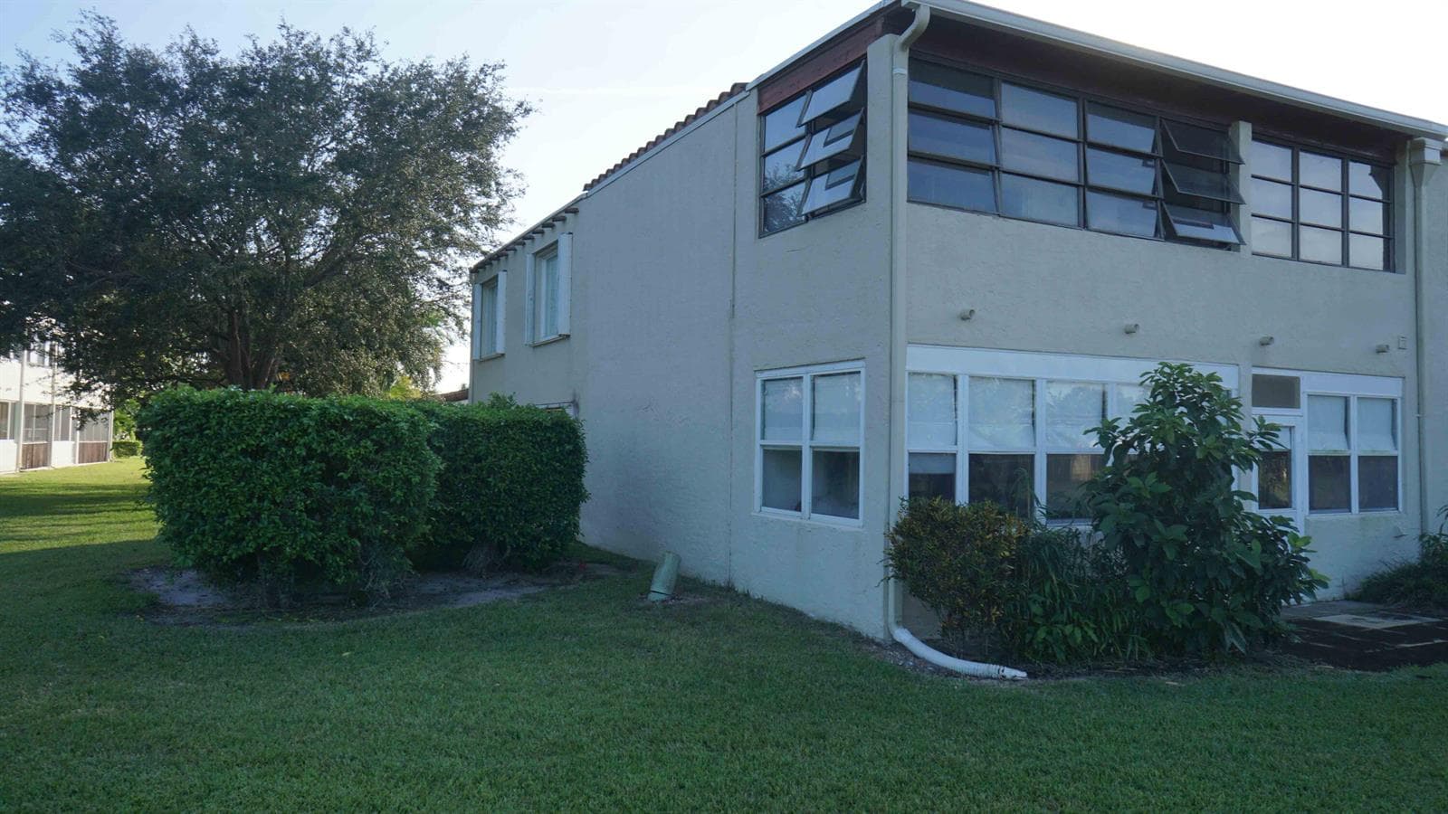 2601 Boundbrook Boulevard 206 photo 4
